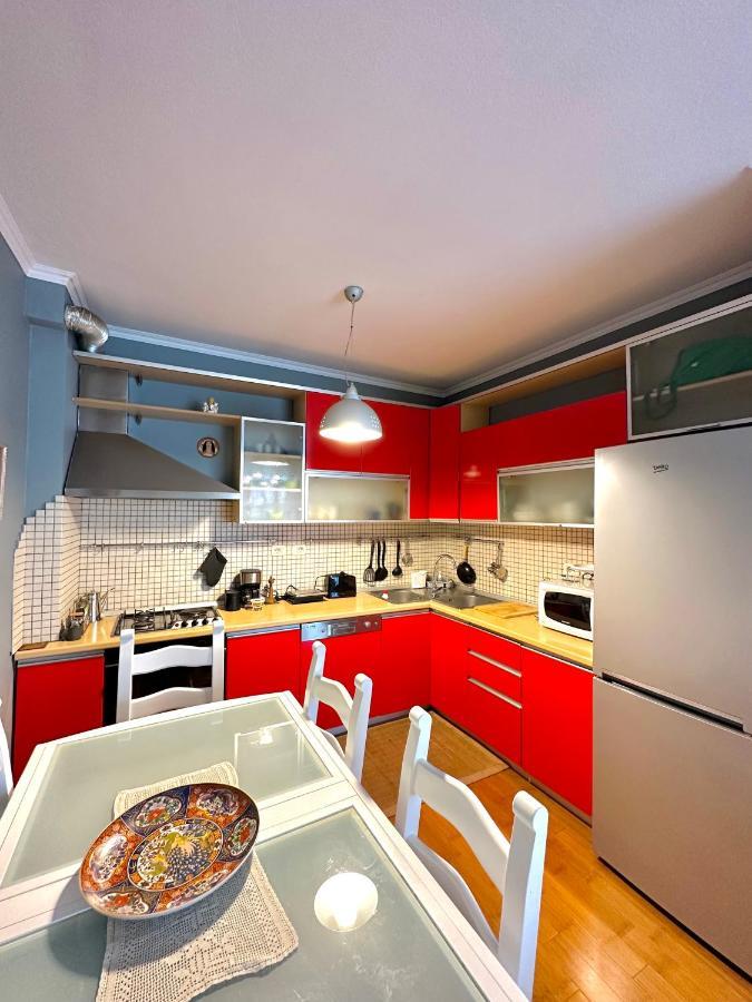 Central Inn Home 地拉那 外观 照片