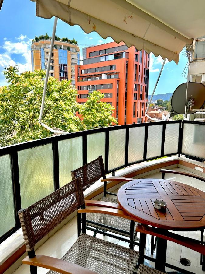 Central Inn Home 地拉那 外观 照片