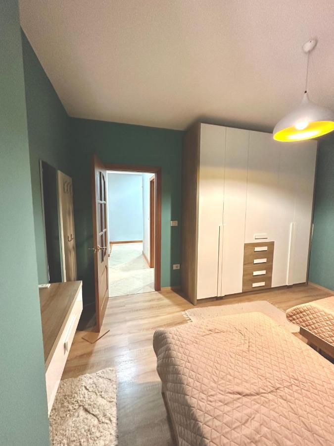 Central Inn Home 地拉那 外观 照片